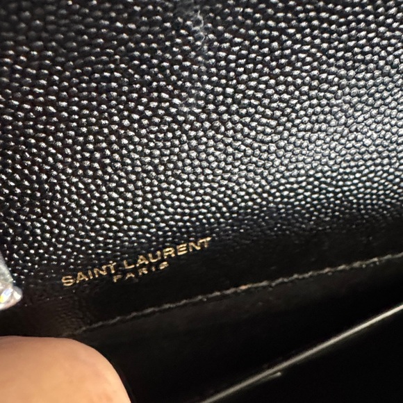 Yves Saint Laurent Medium Kate Bag - Picture 4 of 16